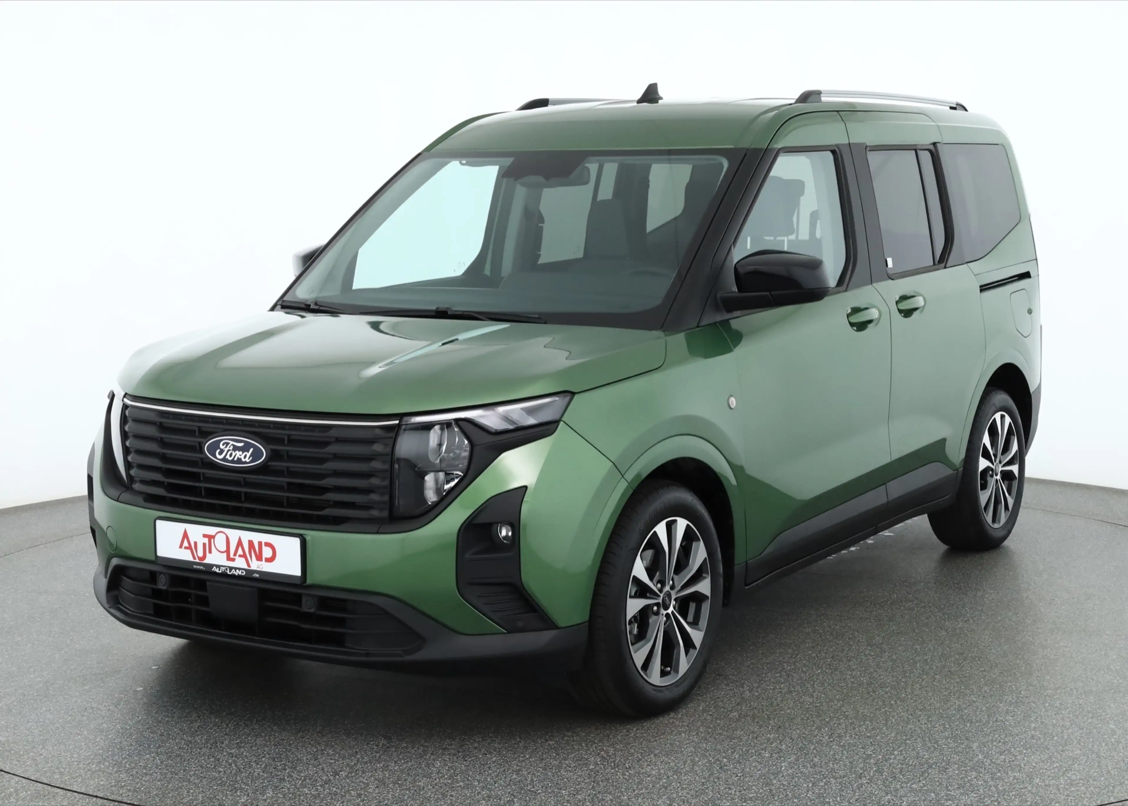 Ford Tourneo Courier 1.0 EcoBoost Titanium Kamera AHK — photo 2