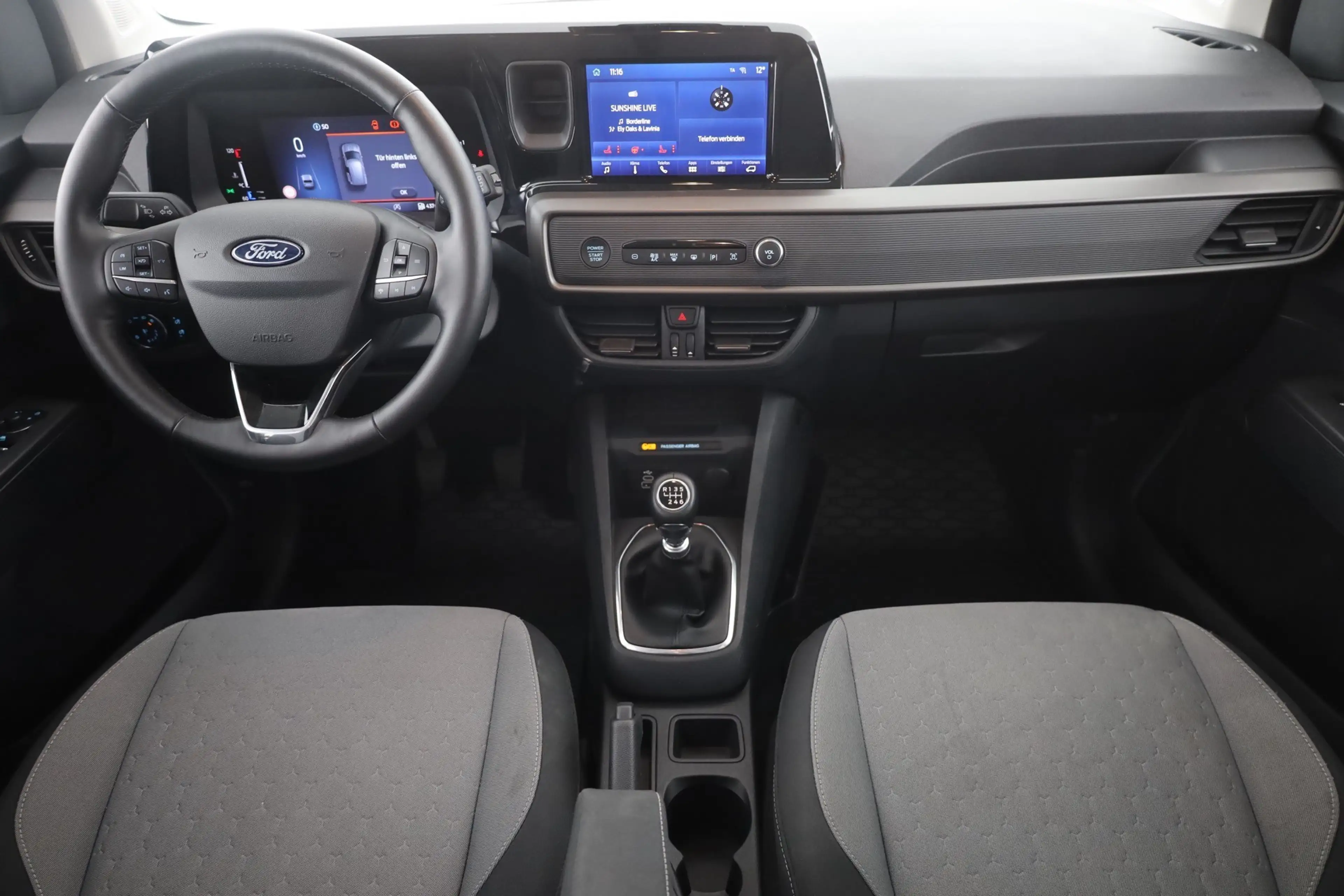 Ford Tourneo Courier 1.0 EcoBoost Titanium Kamera AHK — photo 10