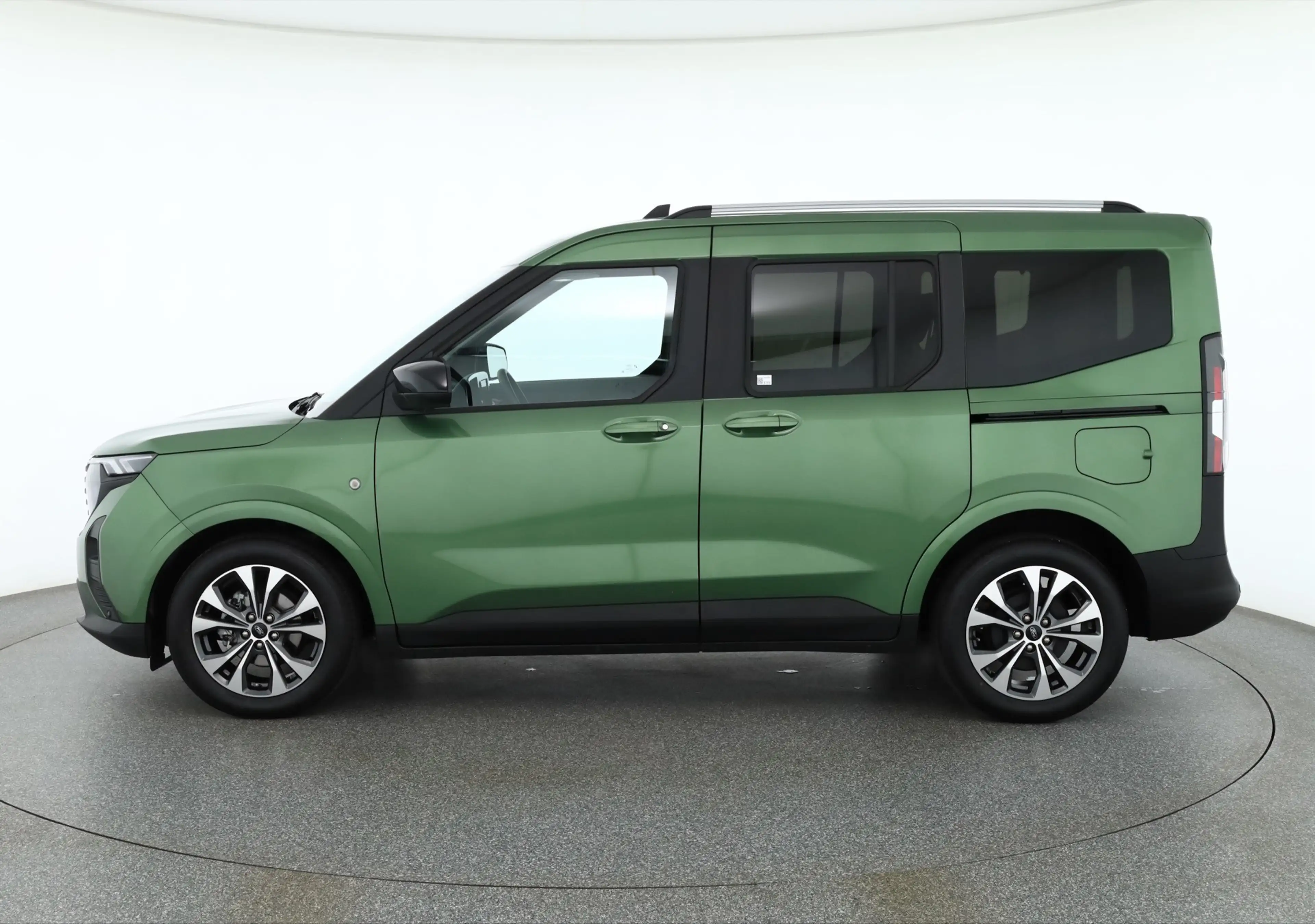 Ford Tourneo Courier 1.0 EcoBoost Titanium Kamera AHK — photo 3