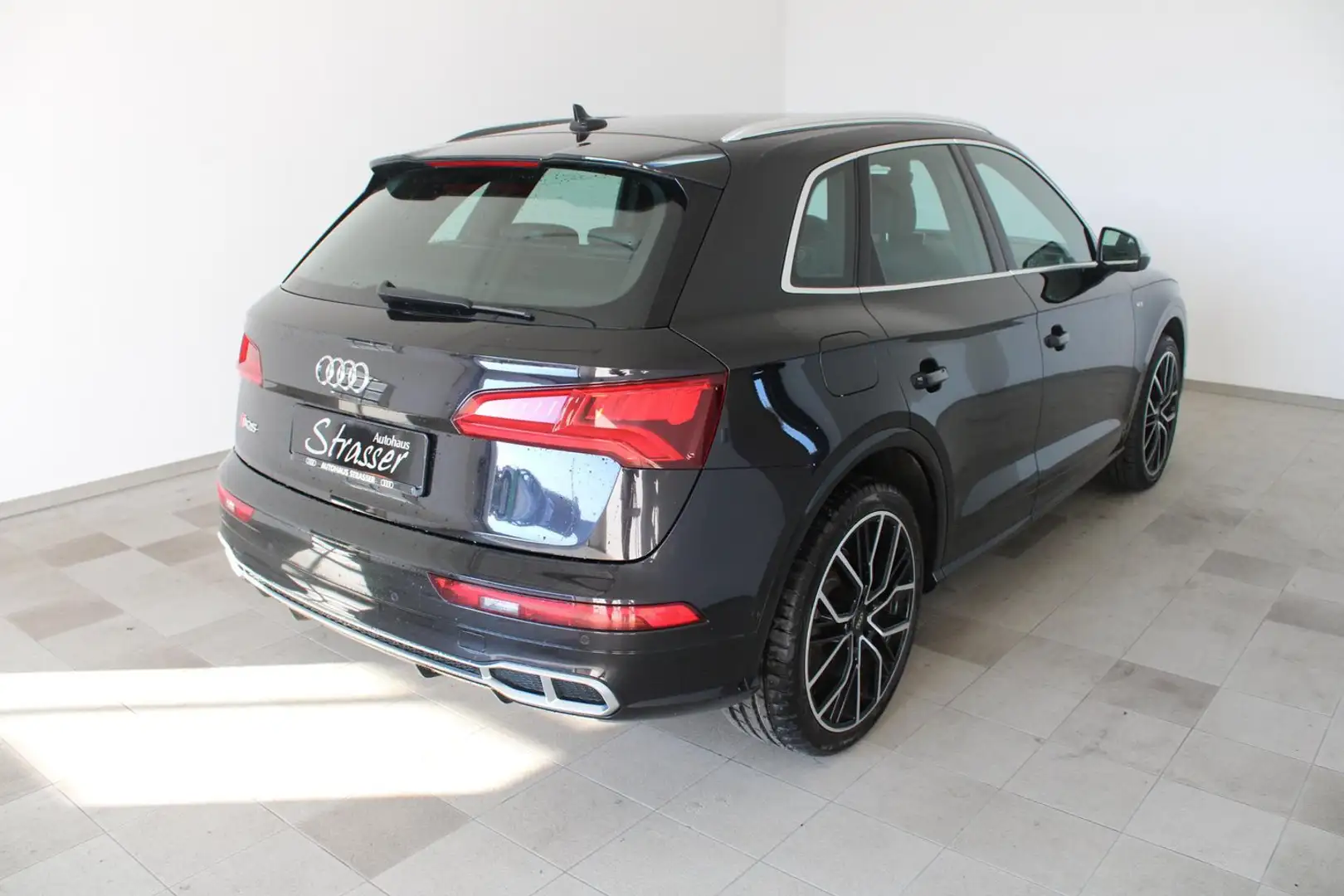 Audi SQ5 quattro Schwarz - 2