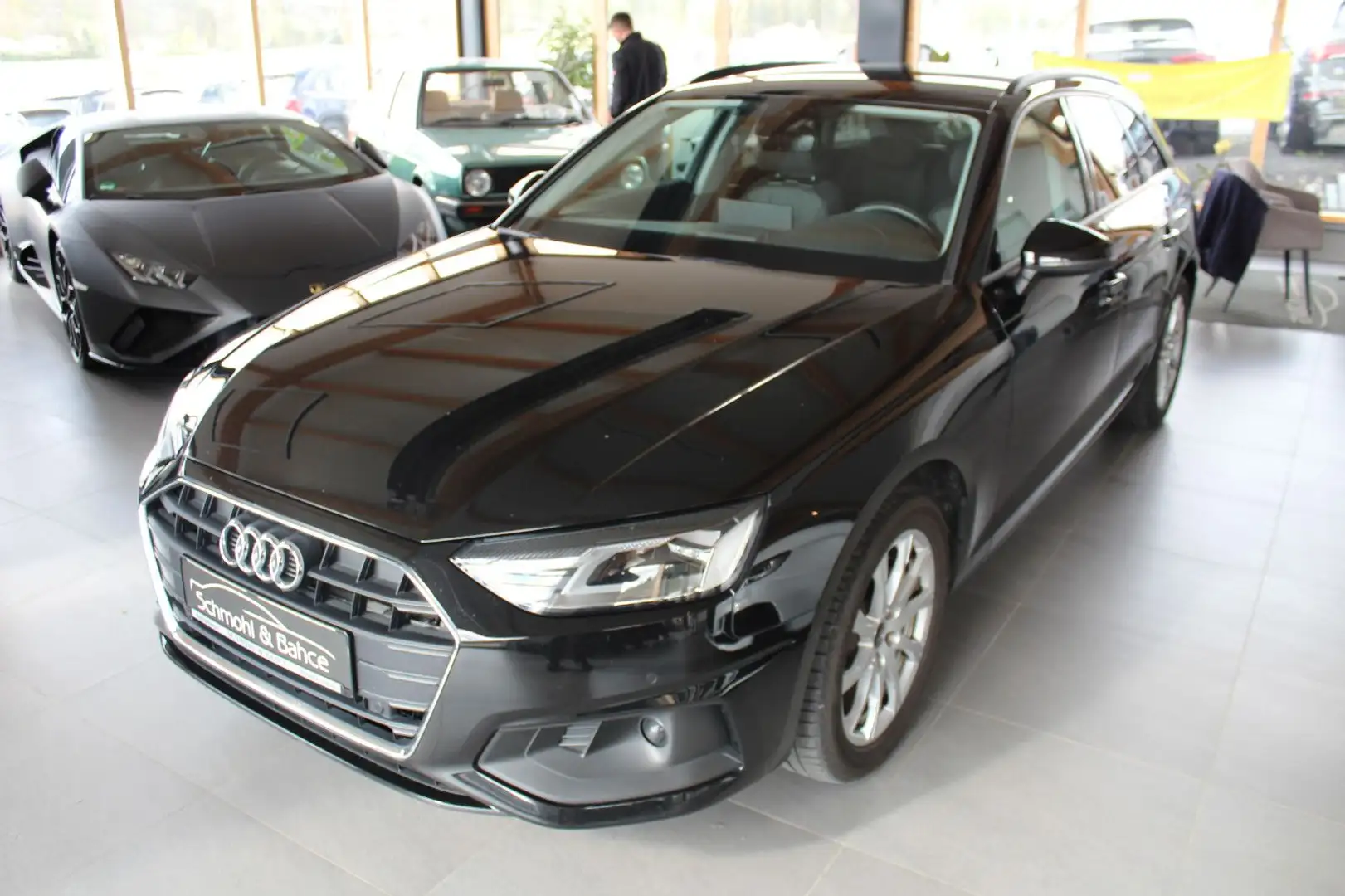 Audi A4 Avant 40 TDI S tronic*NAVI*LED*1.HAND* Black - 1