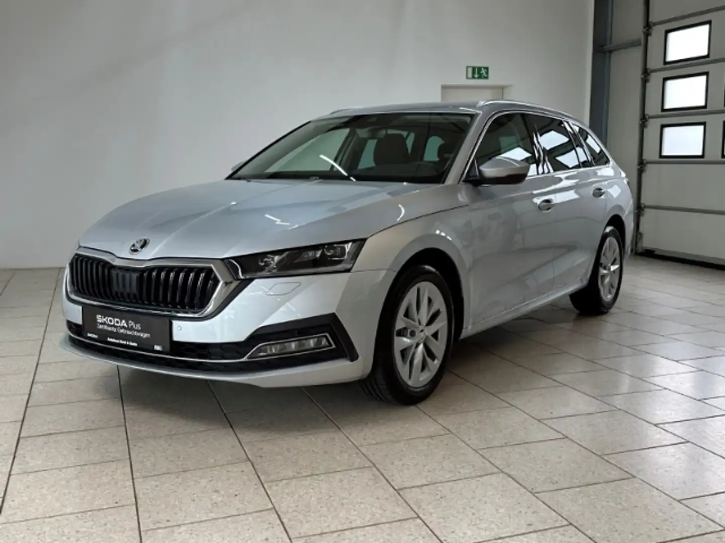 Skoda Octavia Combi Style 2.0 TDI DSG Matrix HUD SHZ Silber - 2
