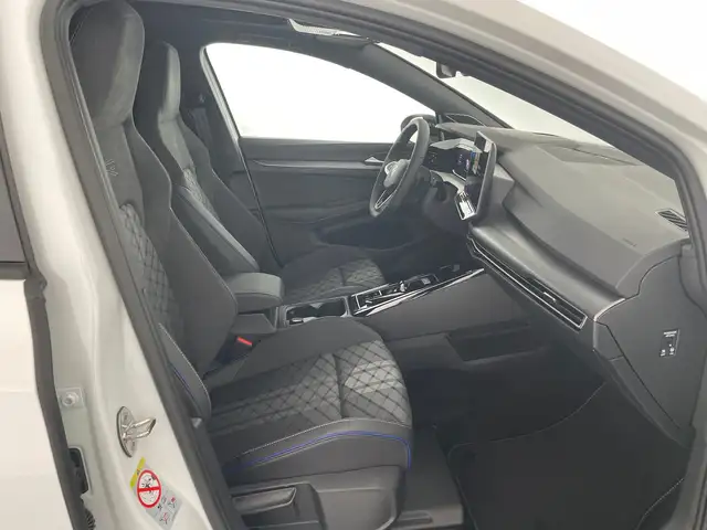 Volkswagen Golf view 9
