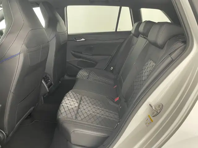 Volkswagen Golf view 11
