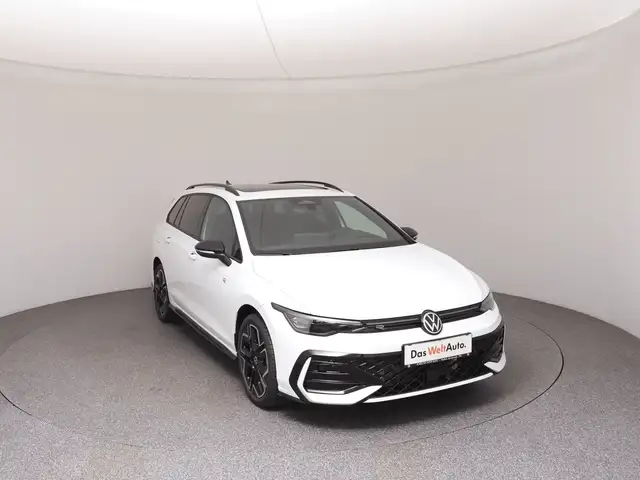 Volkswagen Golf view 2