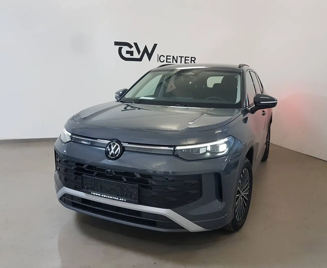 Volkswagen Tayron 2.0 TDI 4Motion Life AHK (2,5t) 7Sitze 360°IQ Grün - 2