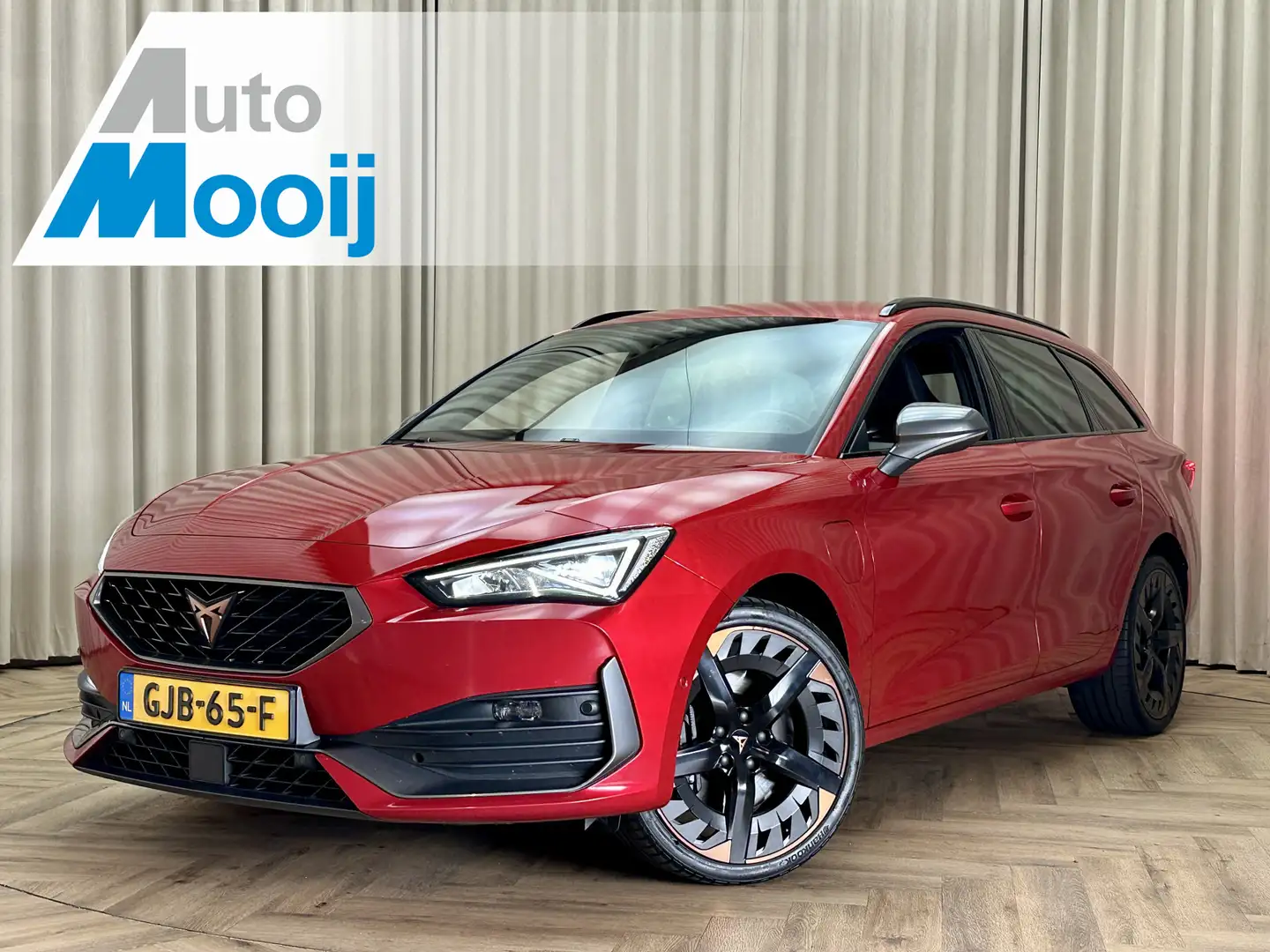 CUPRA Leon Sportstourer 1.4 e-Hybrid VZ *Leder* Stoel/Stuurve Rood - 1
