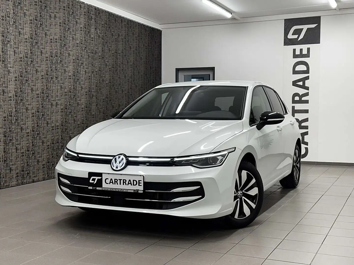 Volkswagen Golf VIII 2.0 TDI / LED/ VIRTUAL/ ACC/ NAVI/ APP CON... Weiß - 1