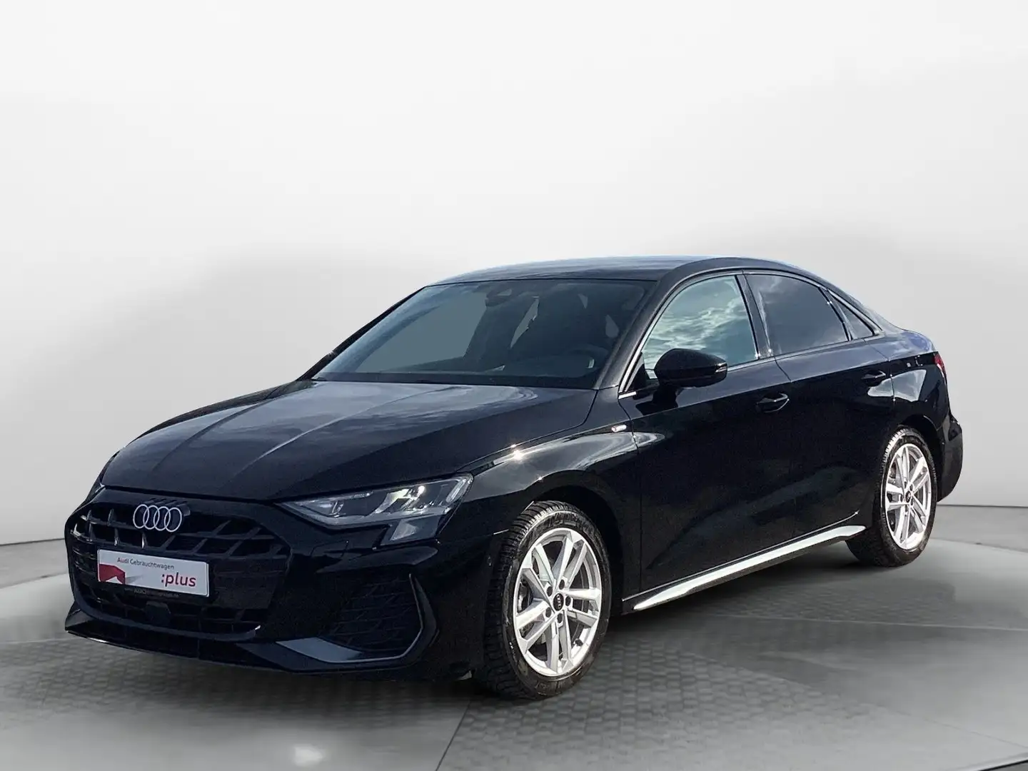 Audi A3 35 TFSI S-Tronic S-Line, EA8, Head- Zwart - 2