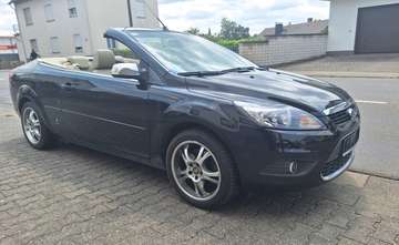 Titanium Vollleder/Klimaautomatik/2 x SHZ/PDC