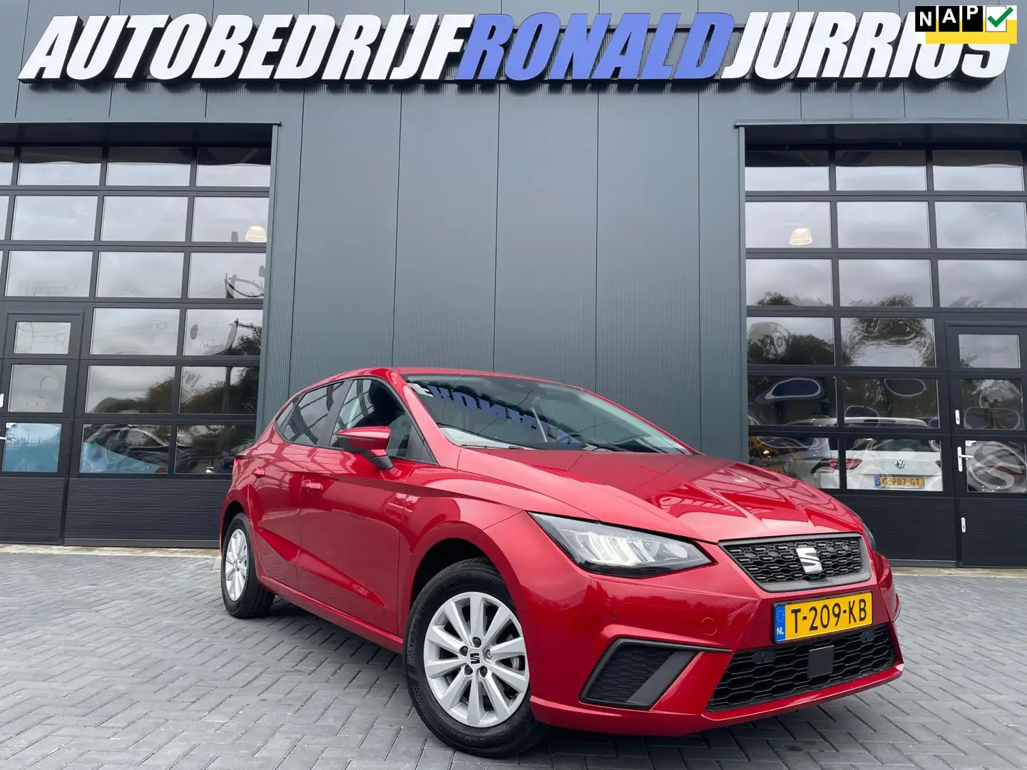 SEAT Ibiza 1.0 EcoTSI Style Business Connect NL.Auto/Climatro Rood - 1
