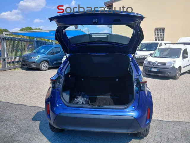 Toyota Yaris Cross view 10