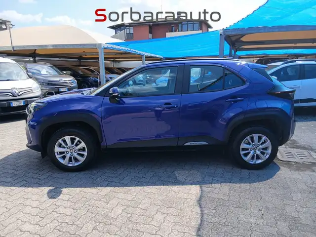 Toyota Yaris Cross view 3