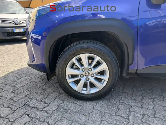 Toyota Yaris Cross view 8