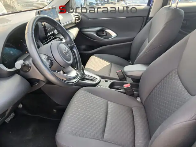 Toyota Yaris Cross view 12