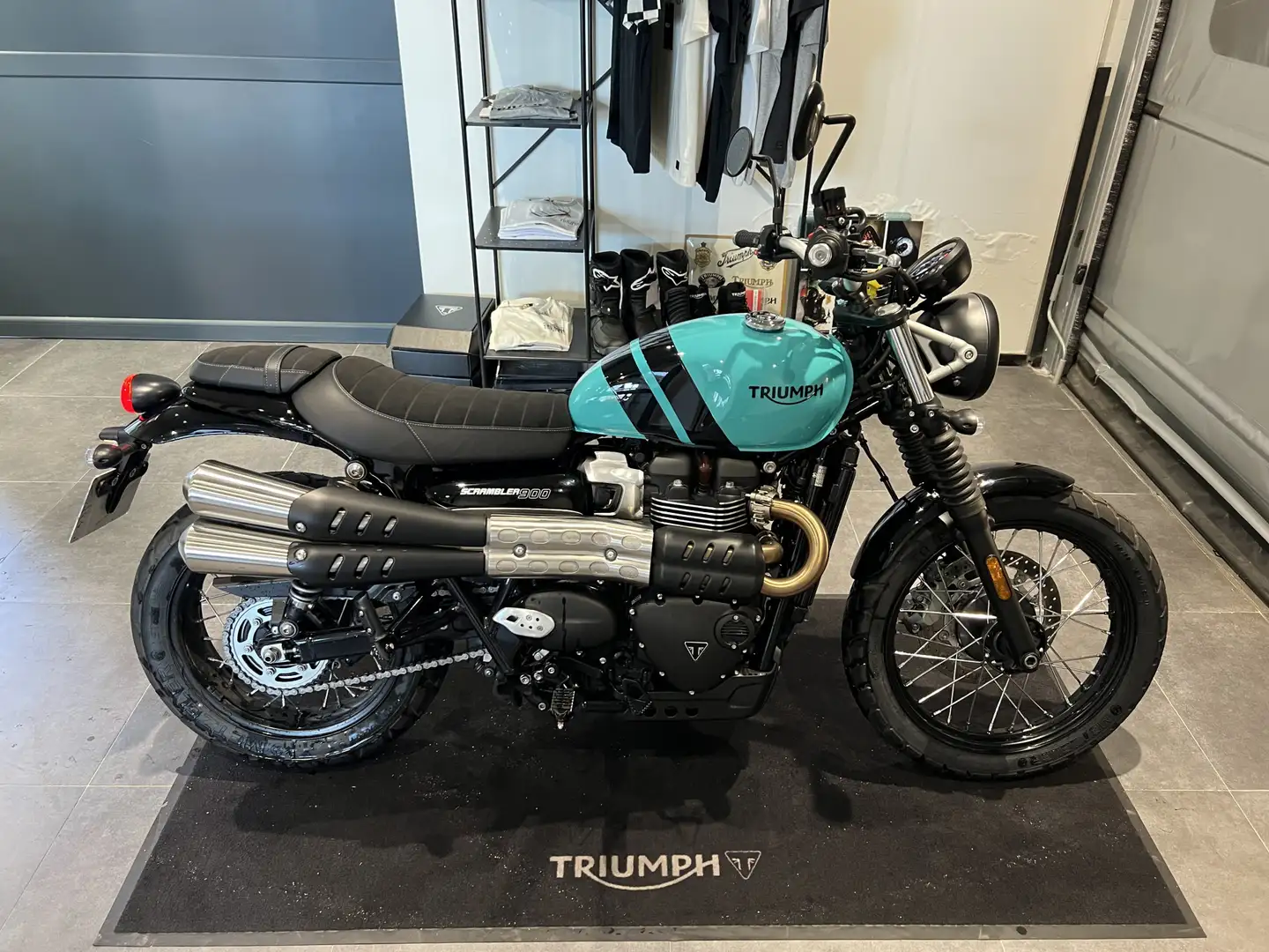 Triumph Scrambler Bleu - 1