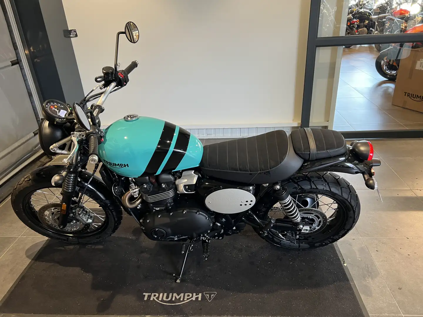 Triumph Scrambler Bleu - 2