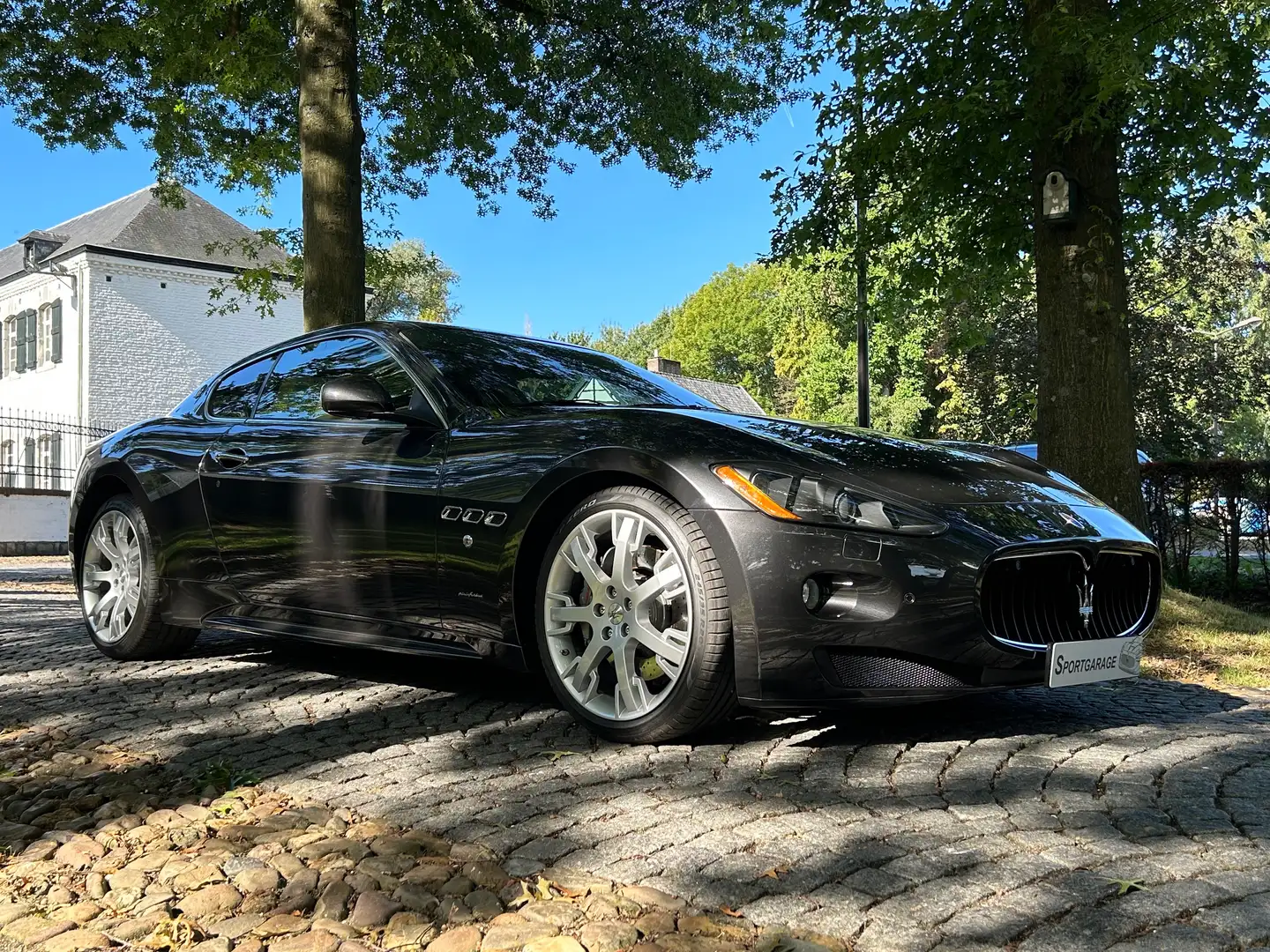 Maserati GranTurismo V8 4.7 S | 8.000km | MC-shift | Collector | Noir - 2