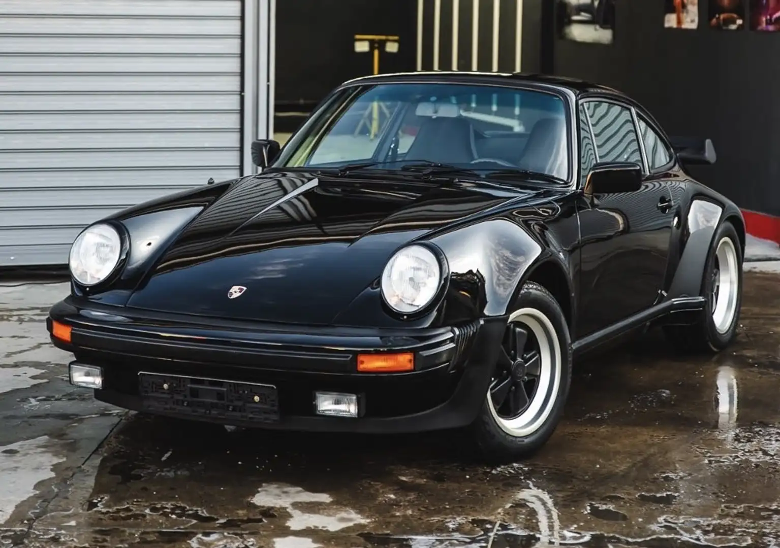 Porsche 930 911 Turbo (930) - 1