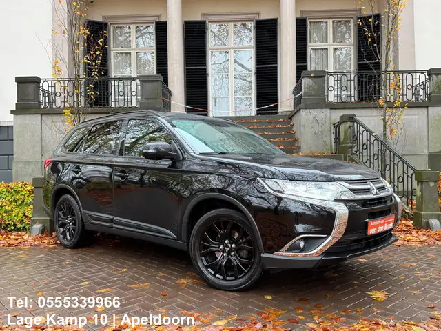 Mitsubishi Outlander 2.0 Instyle+ 4WD 7P Automaat Sch-Dak Navi 360C Cam