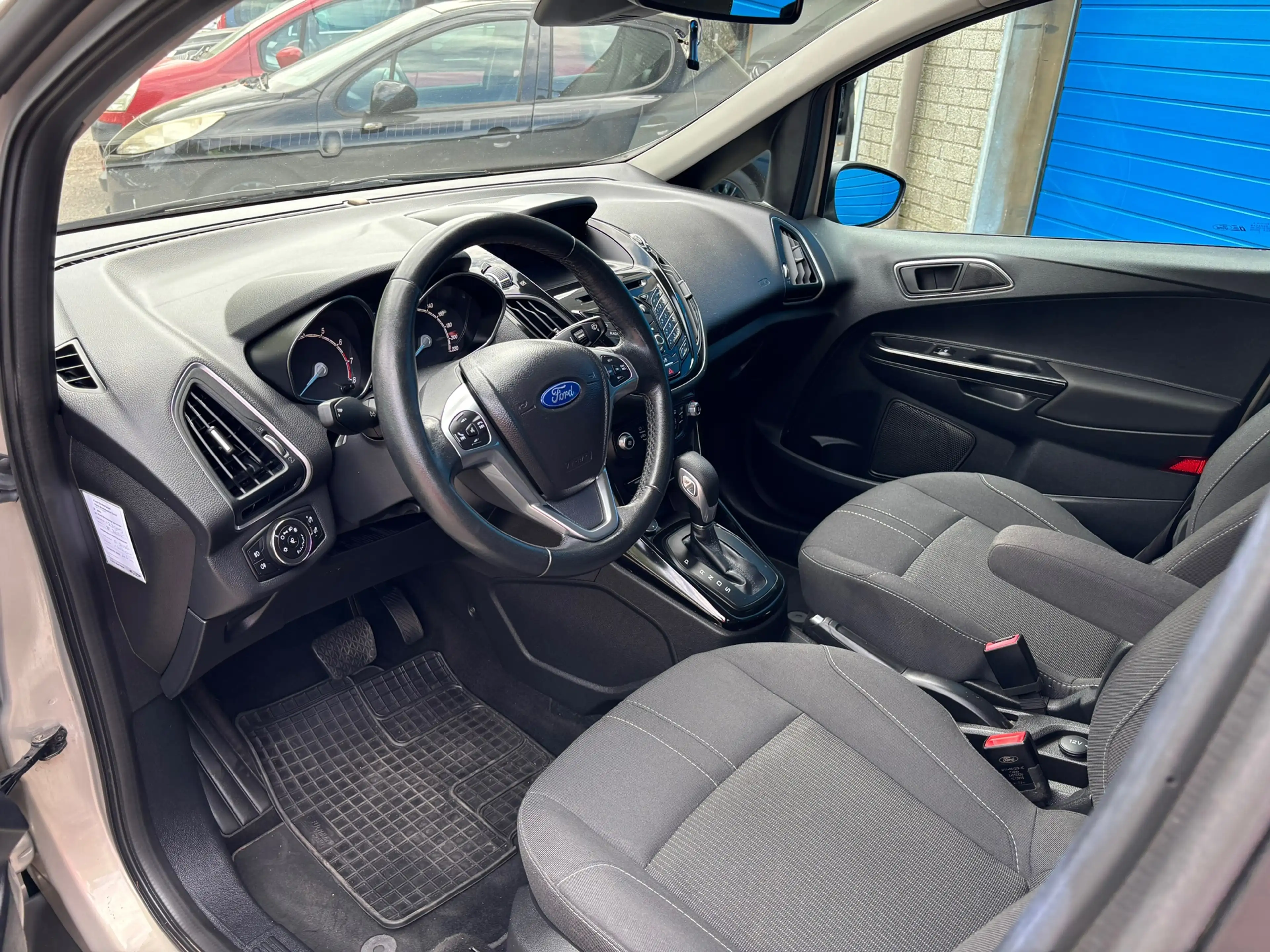 Ford B-Max 1.6 TI-VCT Titanium — photo 8