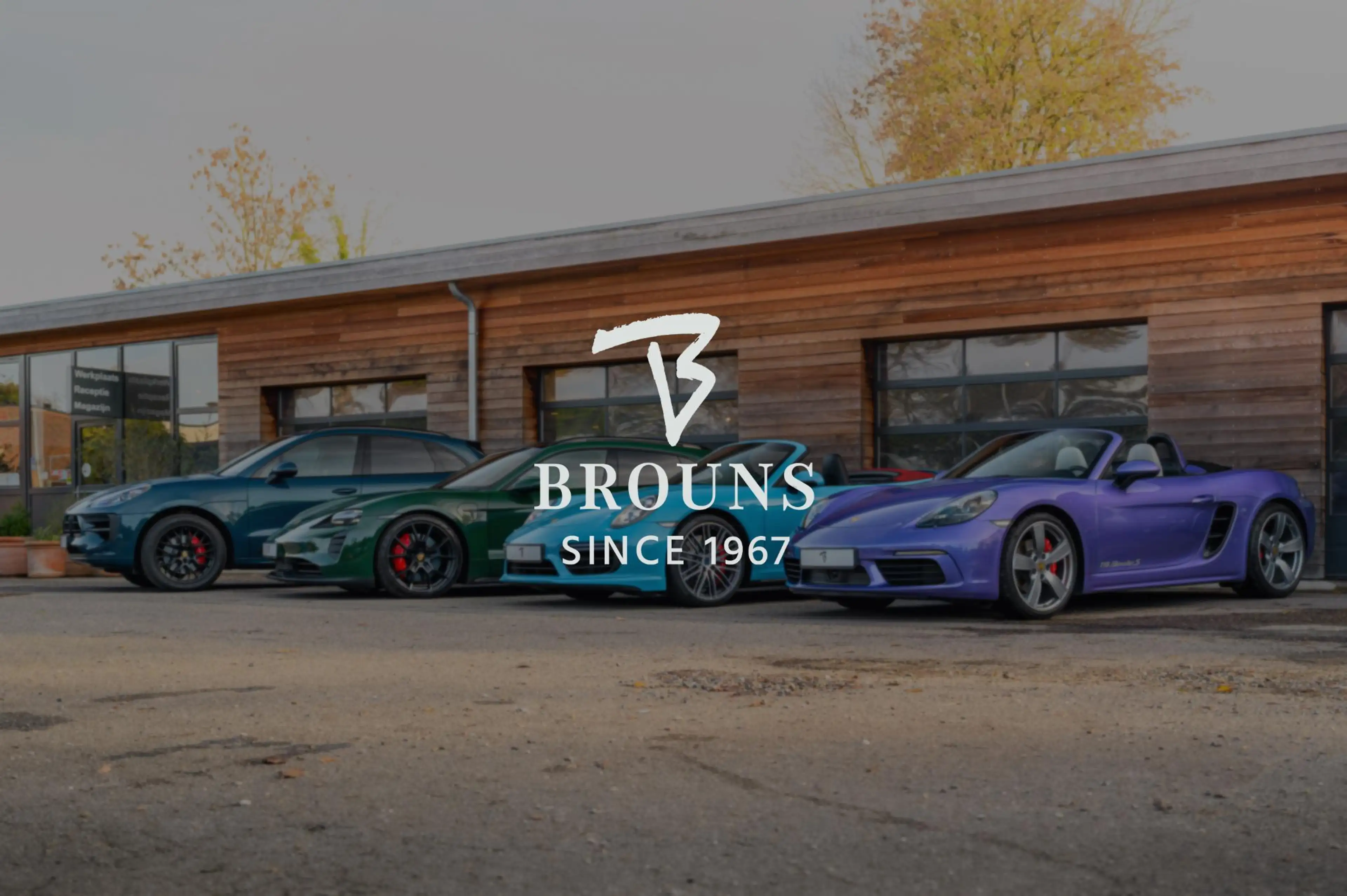 Aston Martin Vantage Roadster 4.0 V8 510pk | Kermit Green — photo 34