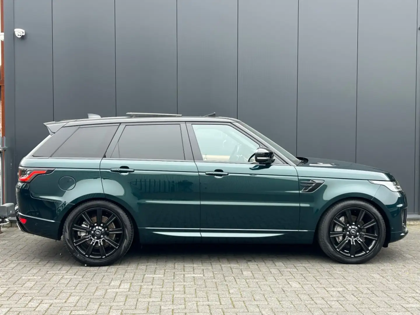 Land Rover Range Rover Sport 3.0 D250 HSE 1e eigenaar P-dak ACC Luchtvering Cam Groen - 2