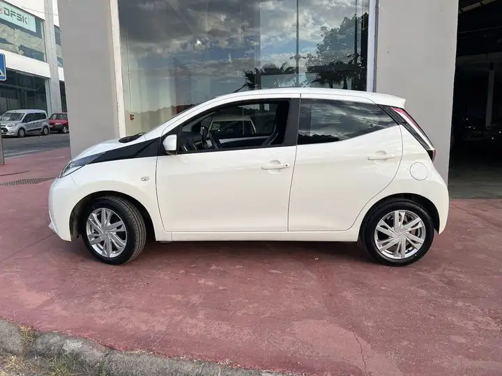 Toyota Aygo 2016, foto 3