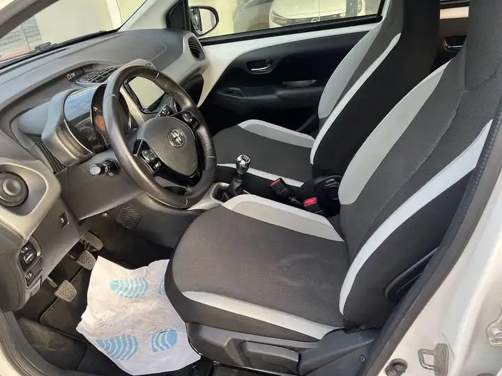 Toyota Aygo 2016, foto 10