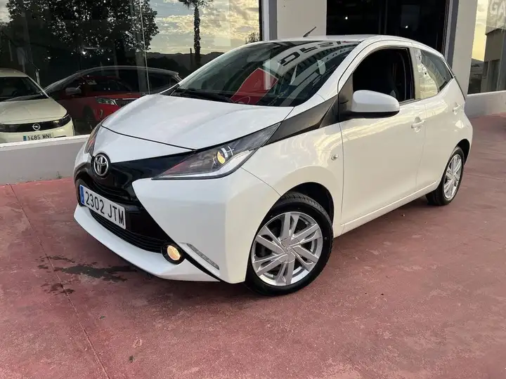 Toyota Aygo 2016, foto 2