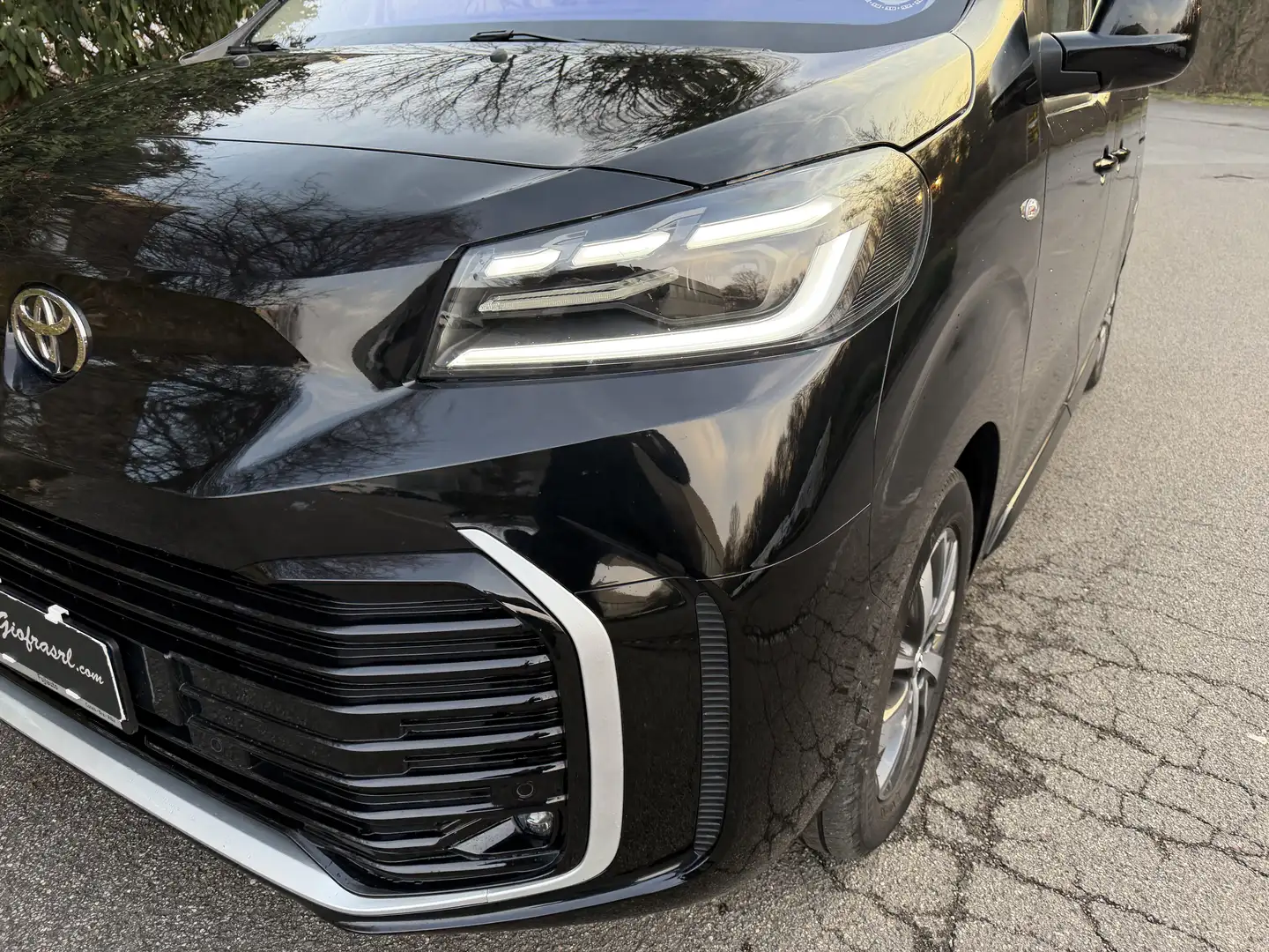 Toyota Proace verso 2.0 D-4D L1 executive NEW MODEL 8 POSTI Noir - 2