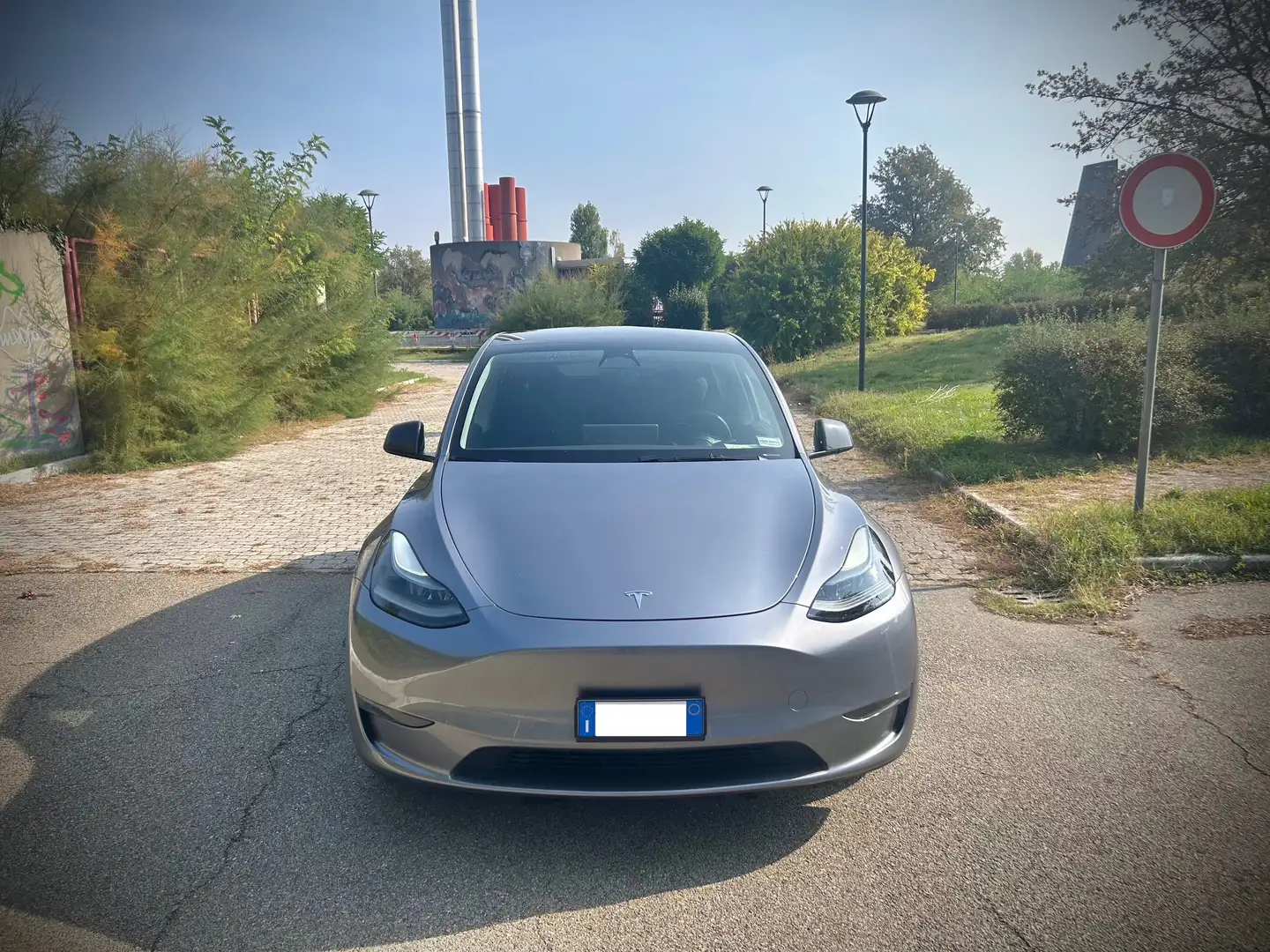 Tesla Model Y Model Y 2023 Dual Motor Long Range awd Argento - 2