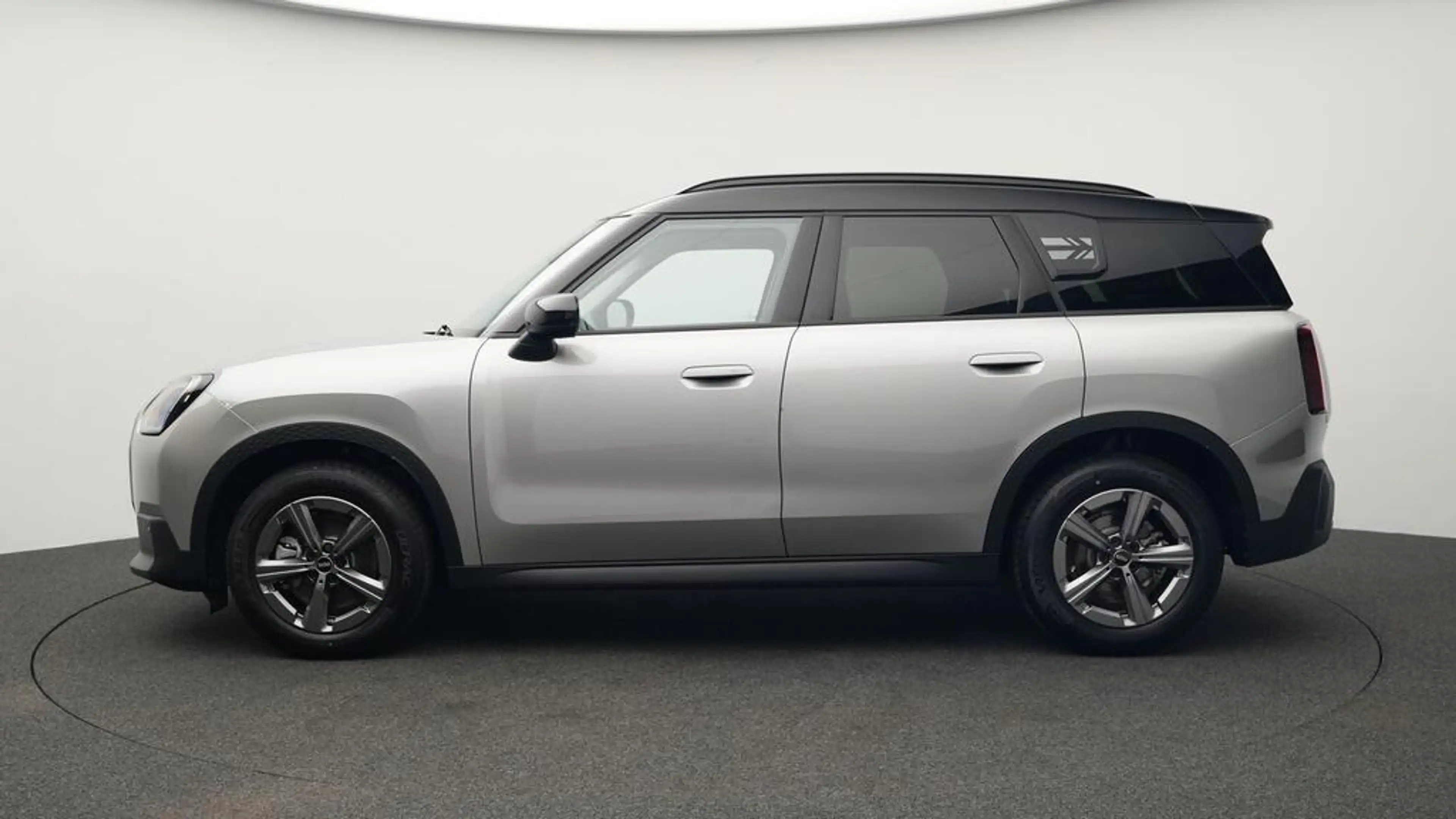 MINI Countryman C Classic Trim — photo 3