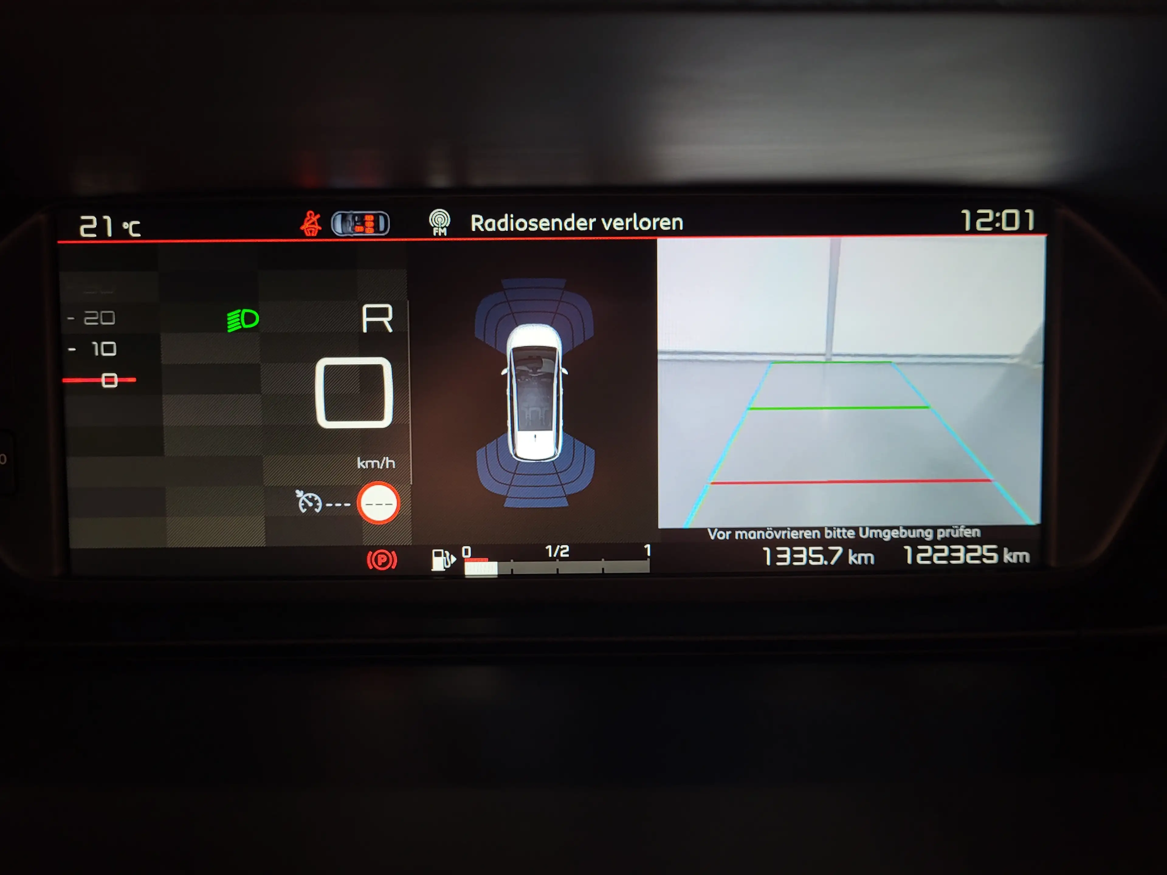 Citroen Grand C4 SpaceTourer 2.0 Blue-HDI Shine *Navi| Xenon| AHK* — photo 11
