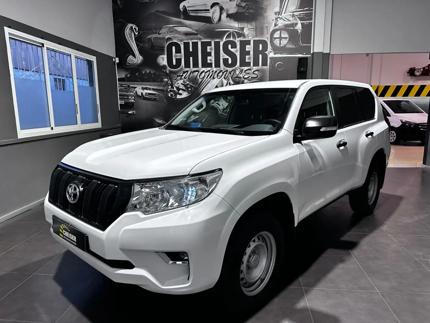 Toyota Land Cruiser D-4D GX Blanco - 2