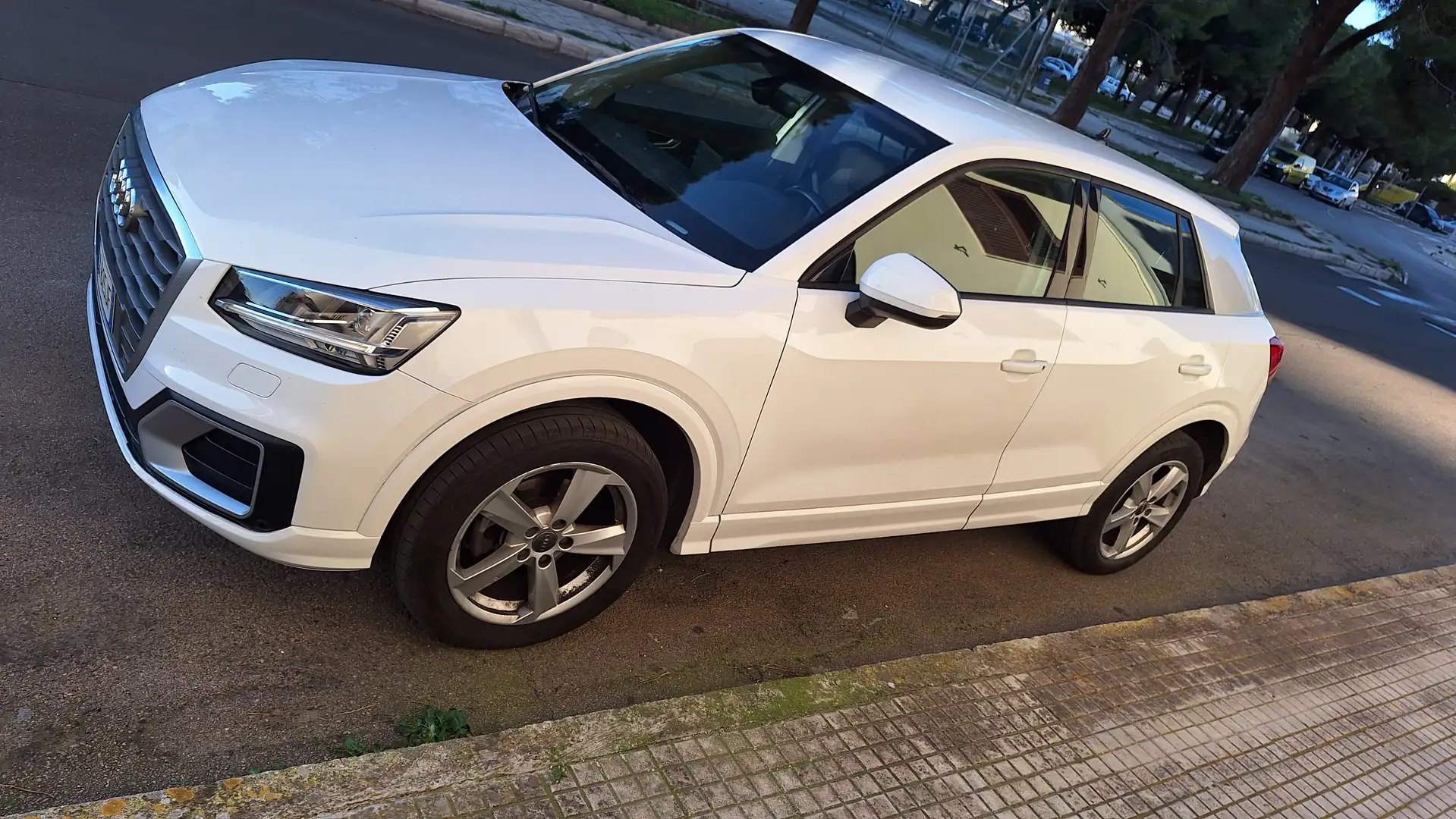 Audi Q2 Q2 30 1.0 tfsi S line edition my20 Bianco - 2