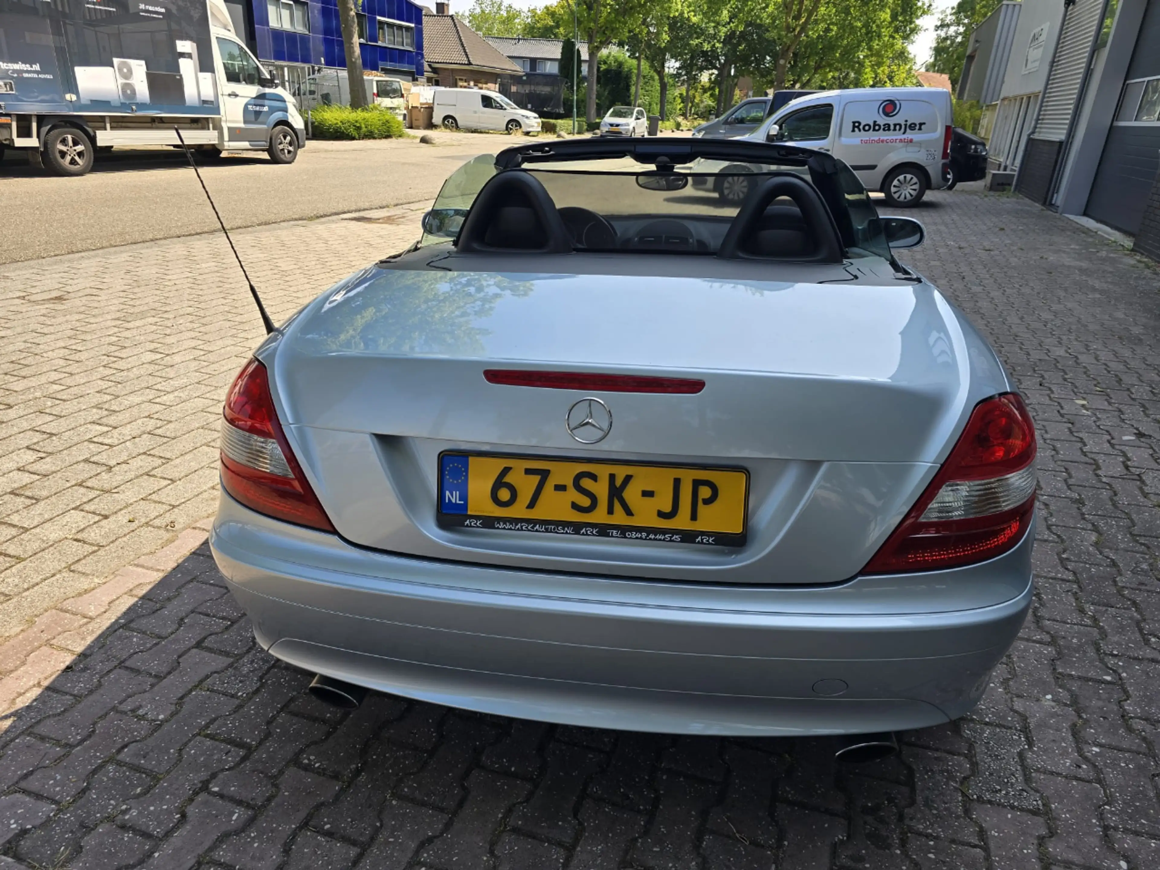 Mercedes-Benz SLK 280 — photo 9