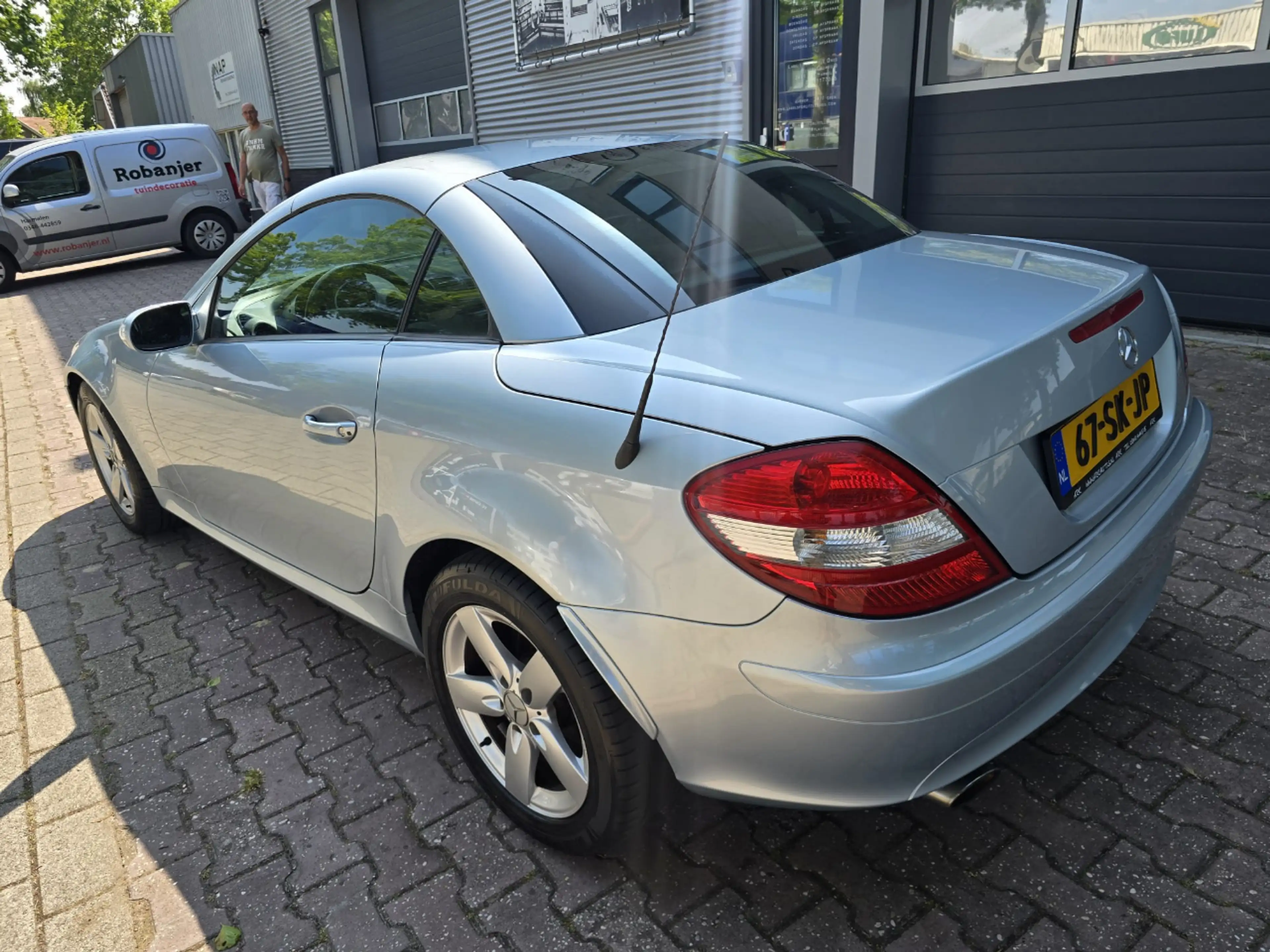 Mercedes-Benz SLK 280 — photo 8