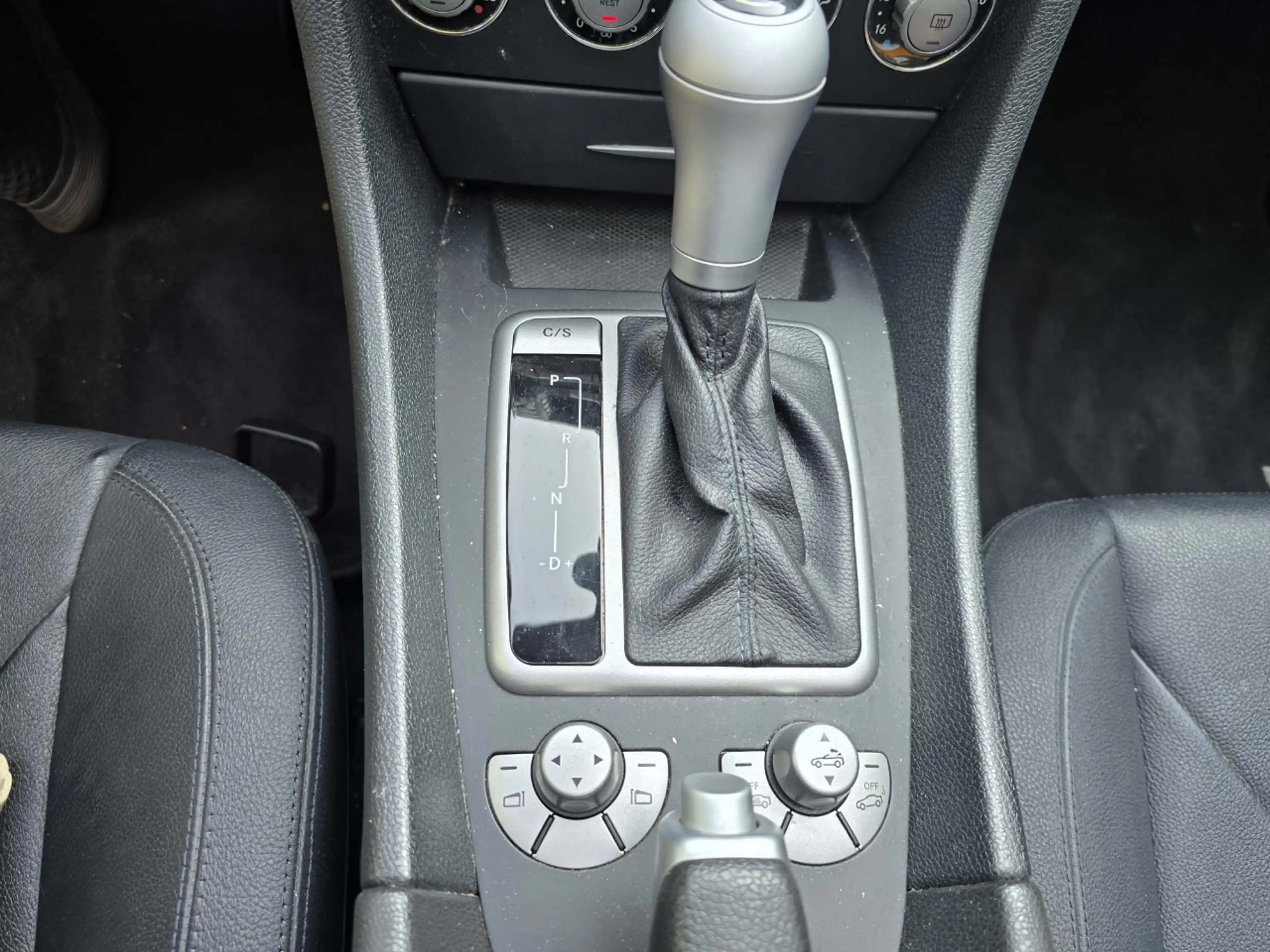 Mercedes-Benz SLK 280 — photo 15