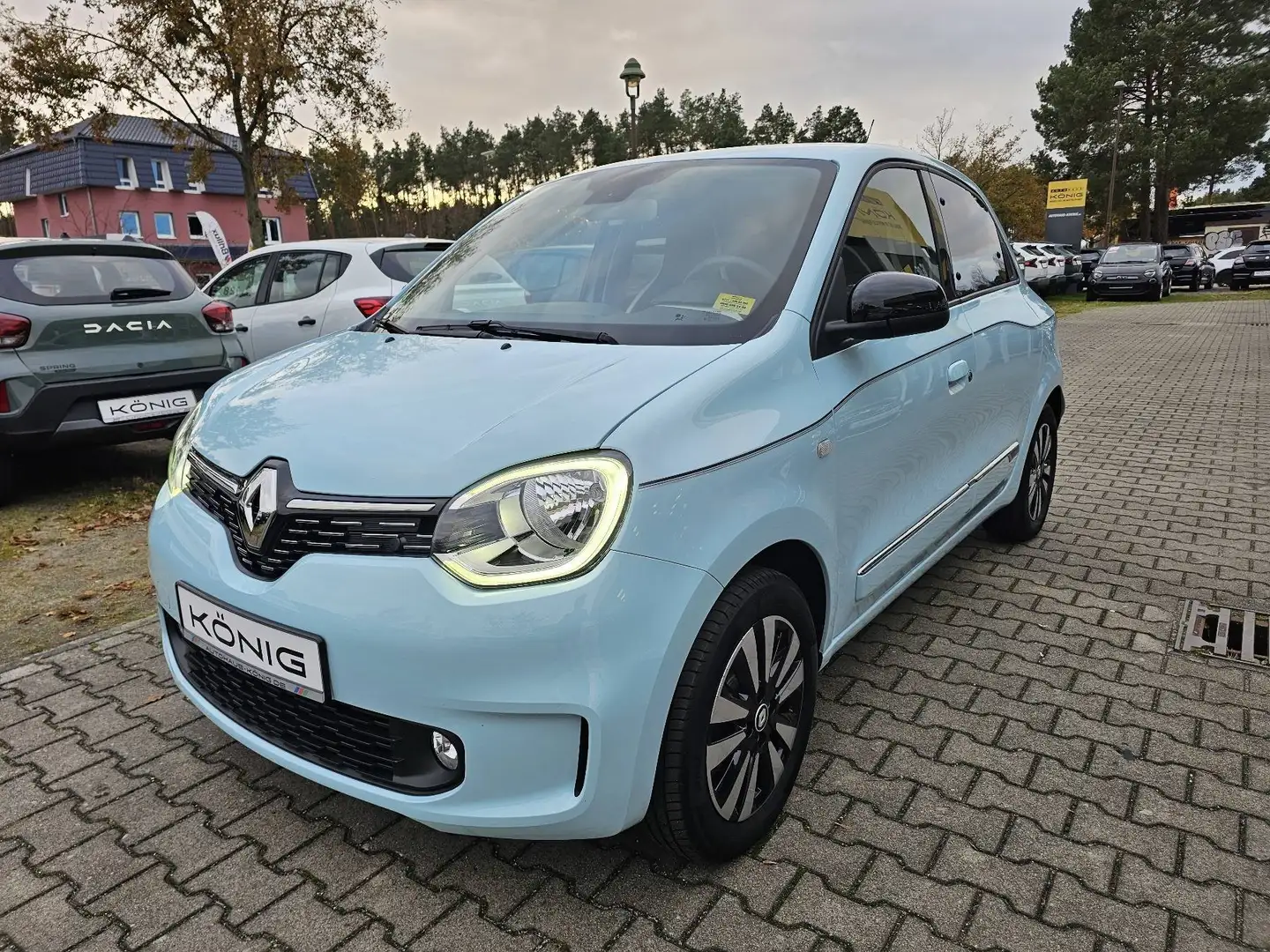 Renault Twingo TECHNO E-Tech NAVI|KAMERA|SHZ|PDC Blau - 1