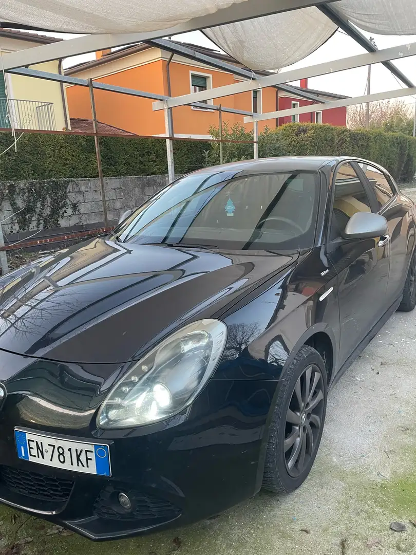 Alfa Romeo Giulietta 1.6 jtdm(2) Black - 2