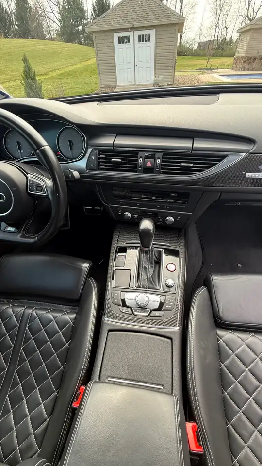 Audi S6 снимка Audi S6