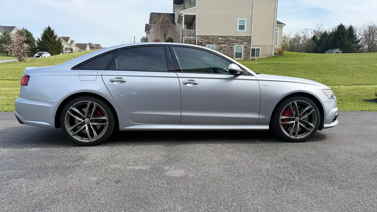 Audi S6 снимка Audi S6