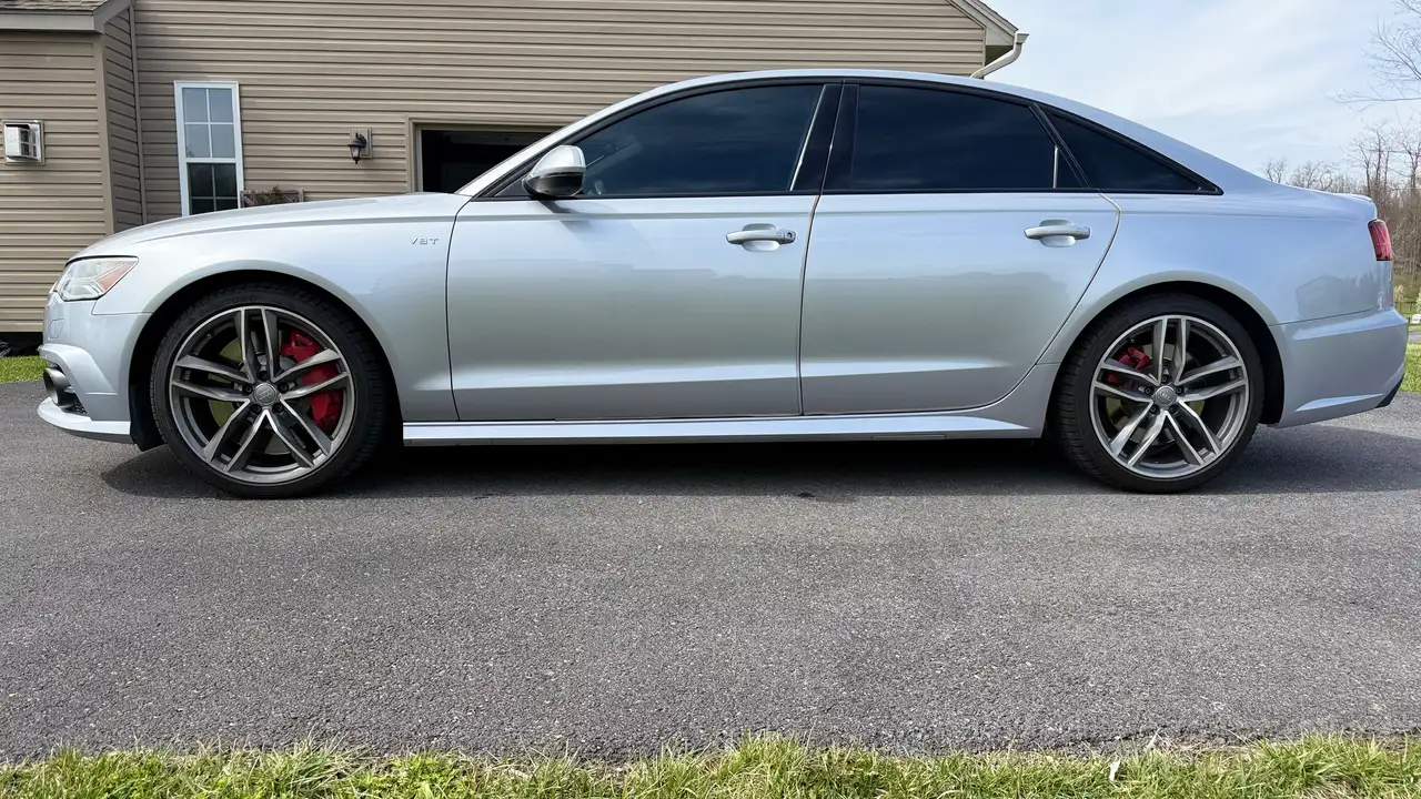 Audi S6 снимка Audi S6