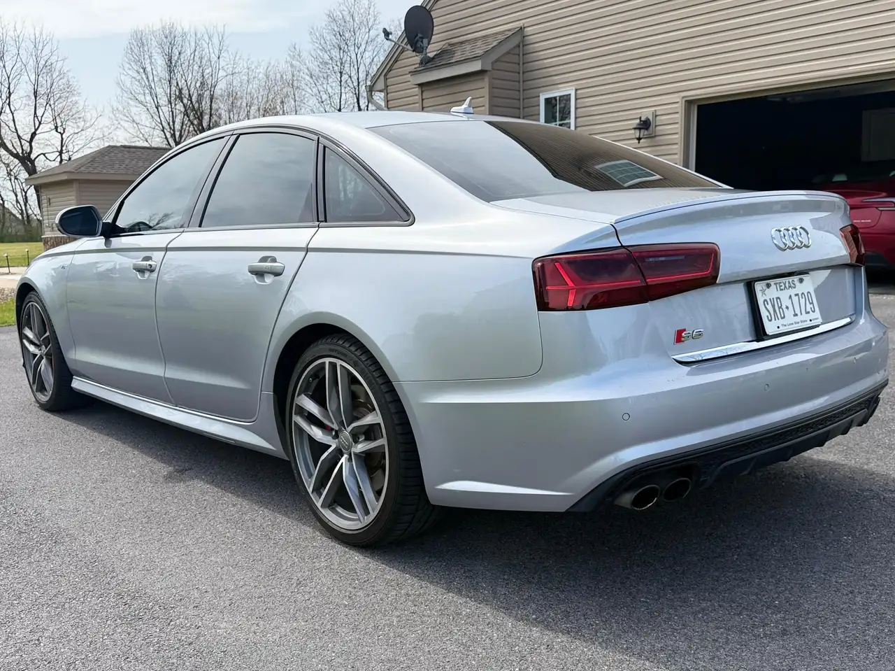 Audi S6 снимка Audi S6