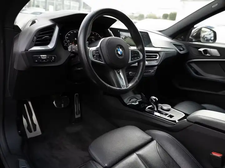 BMW Serie 2 2023, foto 10