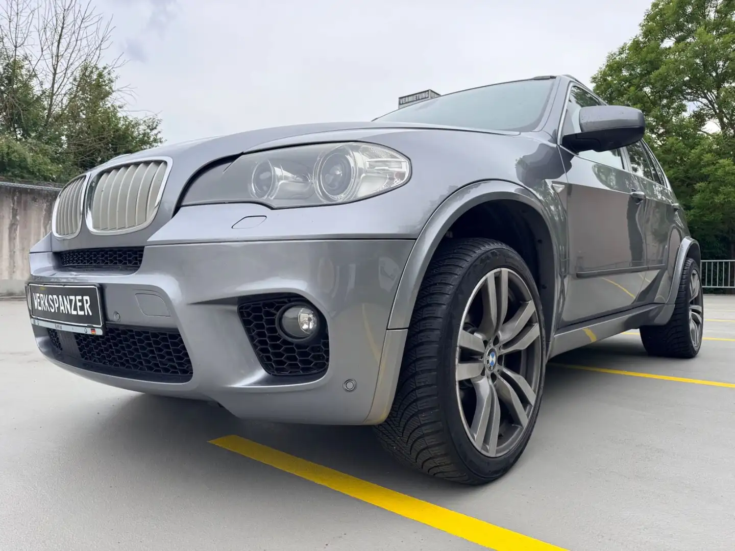 BMW X5 xDrive50i GEPANZERT B4 SECURITY ARMORED PANZ Grau - 2