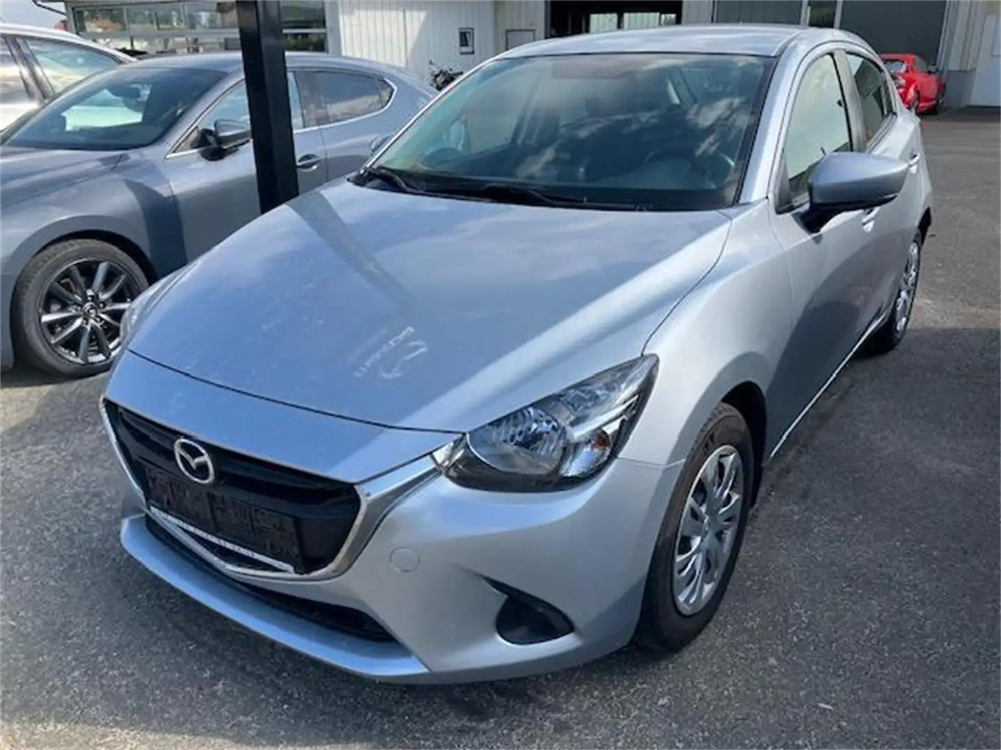 Mazda 2 G75 Challenge Silber - 1