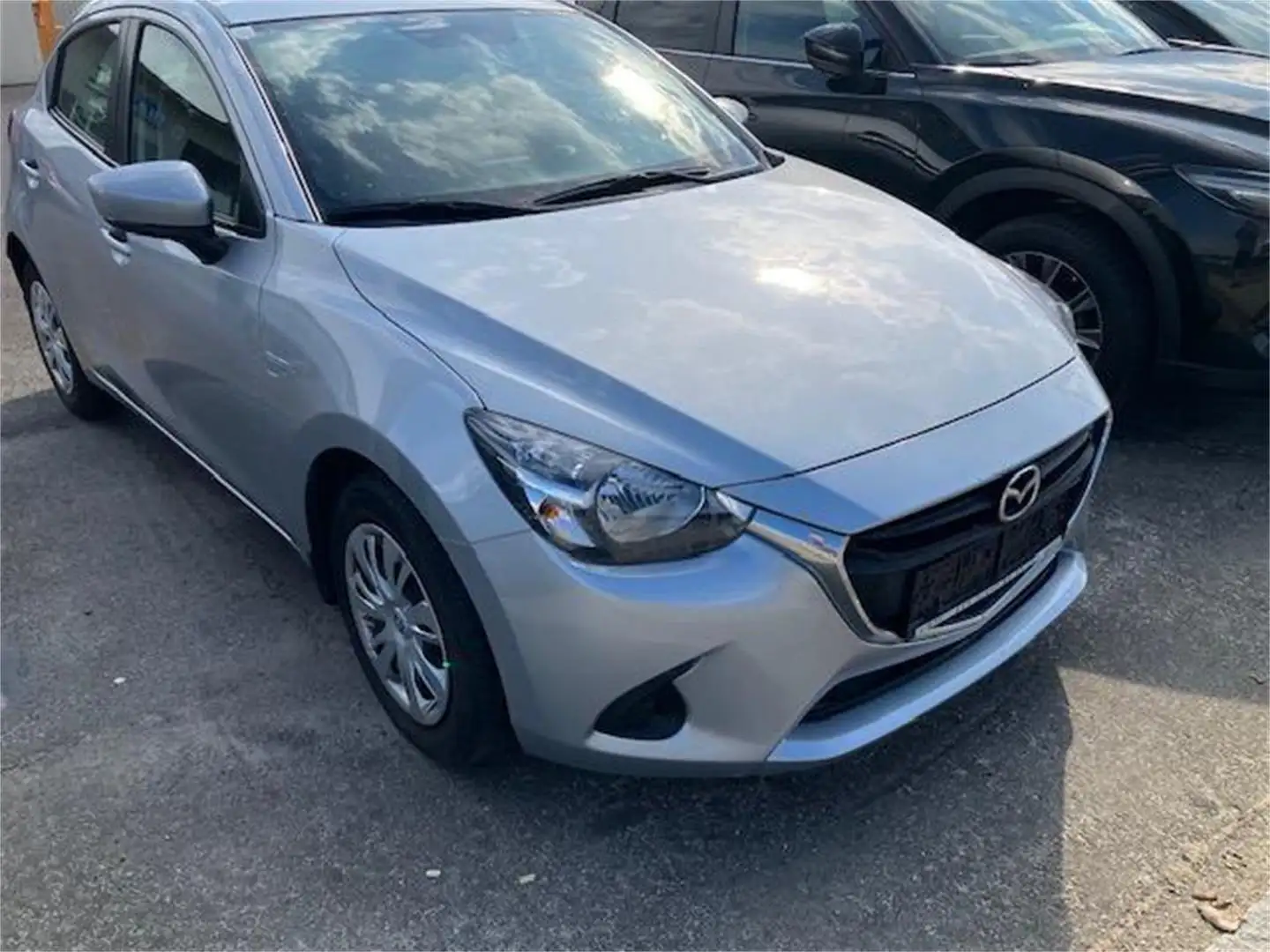 Mazda 2 G75 Challenge Silber - 2