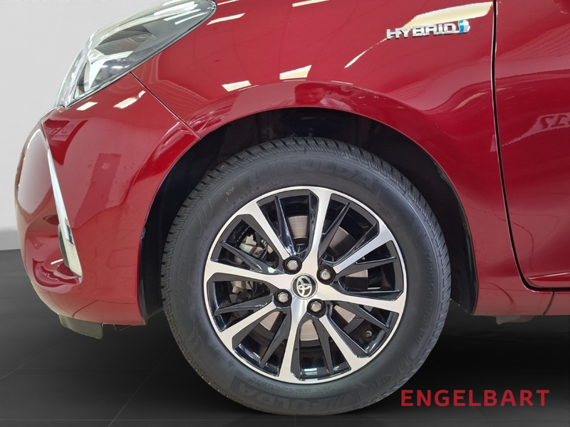 Toyota Yaris 1.5 Hybrid Team D AHK Allwetterreifen — photo 15